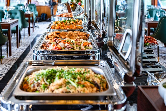 Halong Bay Luxury cruise Day trip: Buffet Lunch, Limousine bus - Surprise Cave gives the cruise a solid anchor