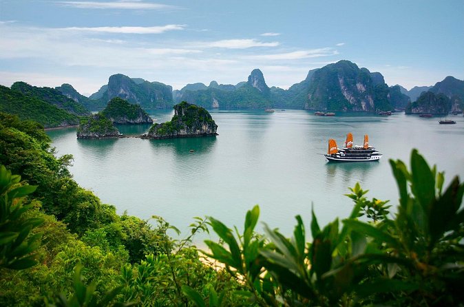 Halong Bay Luxury Cruise one day Tours - Titov Island, beach, and viewpoint