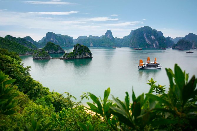 Halong Bay Luxury Cruise one day Tours - What the $82.06 price really covers