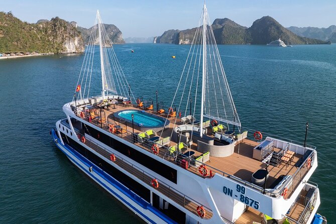 Hanoi : Halong Bay 7-Hour Luxury Cruise with Limousine Transfer - Key points to know before booking