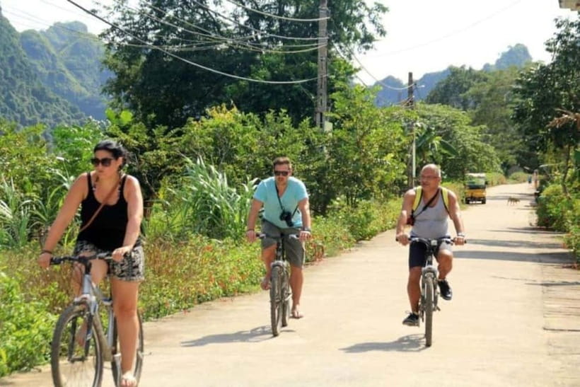 Hanoi: Lan Ha Bay & Cat Ba Island Day Trip on Luxury Cruise - Viet Hai Village by electric car or bicycle