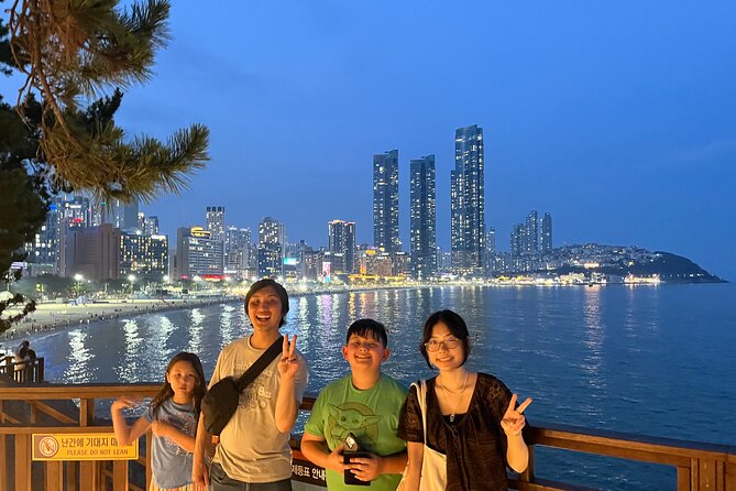 Happy^^ Busan Night Yacht Tour (Private Group Max6) - Igidae Park: dark cliffs and fairy lights