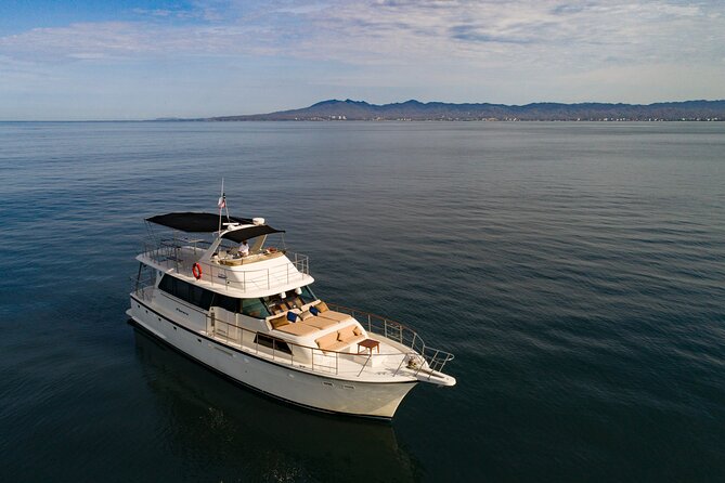 Hatteras 58-61' Luxury Yacht in Puerto Vallarta & Nuevo Nayarit - Cruising past beaches, scenery, and wildlife