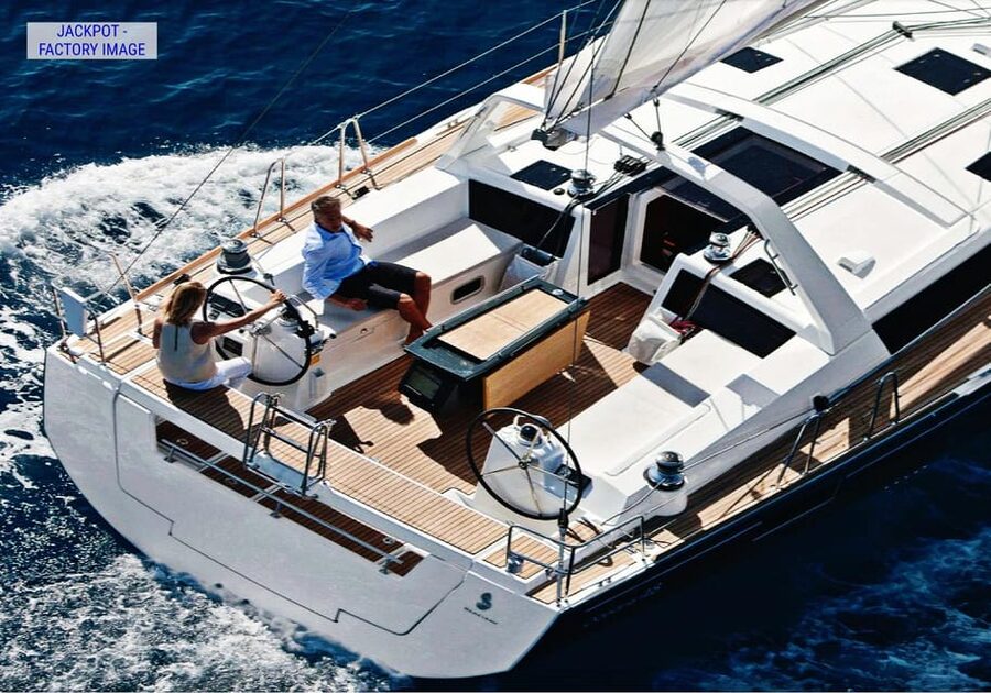 Heraklion: Dia Island Luxury Sailing Trip with Meal & Drinks - Shrimp Pasta, Greek Salad, and Drinks on Board