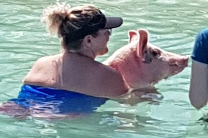 Honor Roll Private Bahamas Boat Charter - Starting with coral reef snorkeling off Rose Island