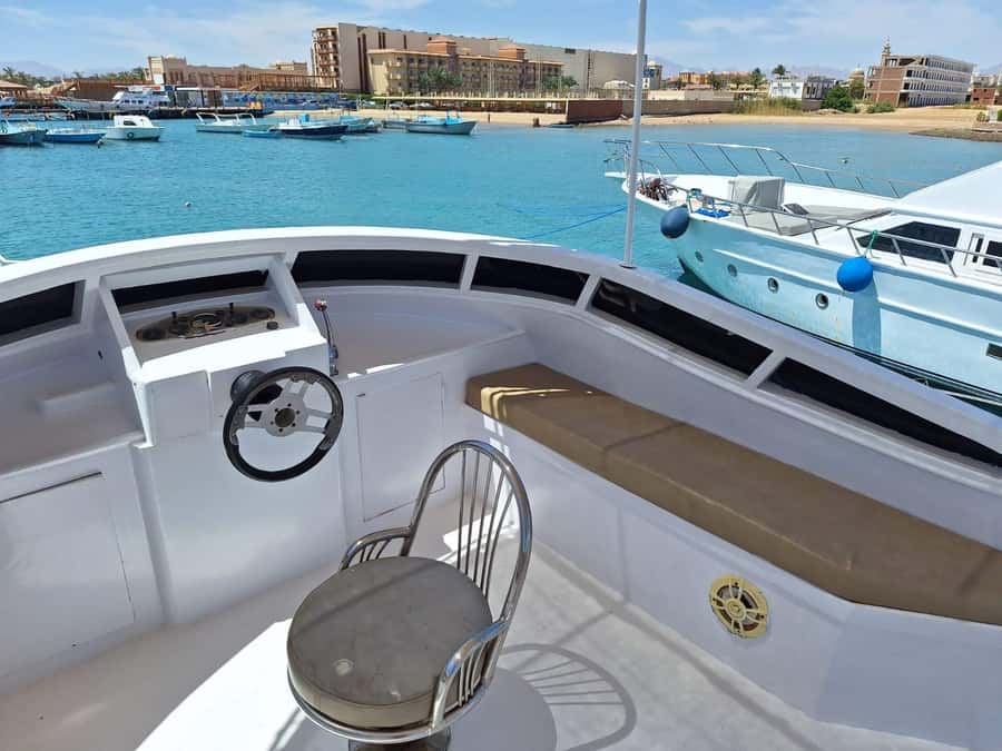 Hurghada: Elegance Yacht Cruise To Orange bay Island W lunch - Seafood lunch after the water activities