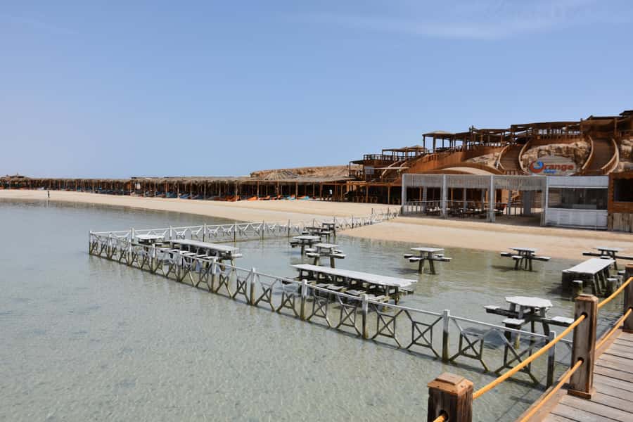 Hurghada: Luxury Cruise Trip to Orange Bay with Lunch - Orange Bay before the crowds
