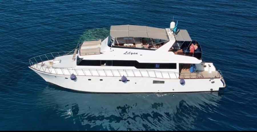 Hurghada: Luxury Yacht Trip with Personal Crew and Chef - Two reef stops, with time to see the Red Sea properly