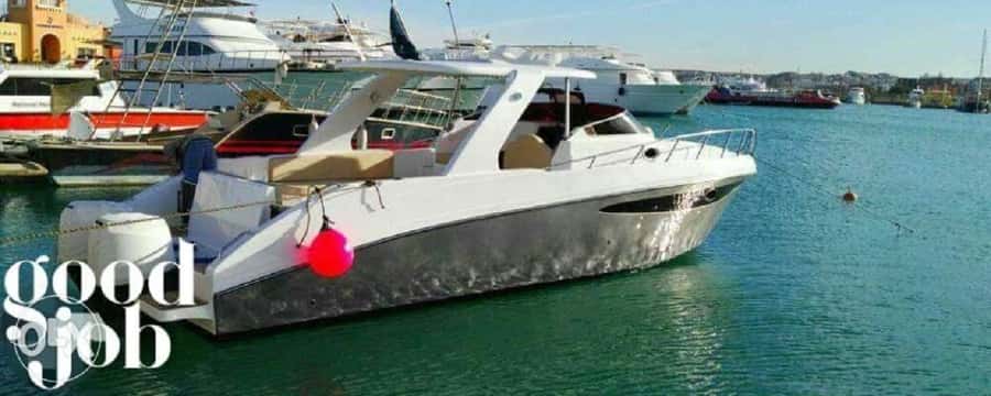 Hurghada: Private Dinner and Sunset Yacht Cruise - Hotel Pickup in Hurghada and the Marina Start