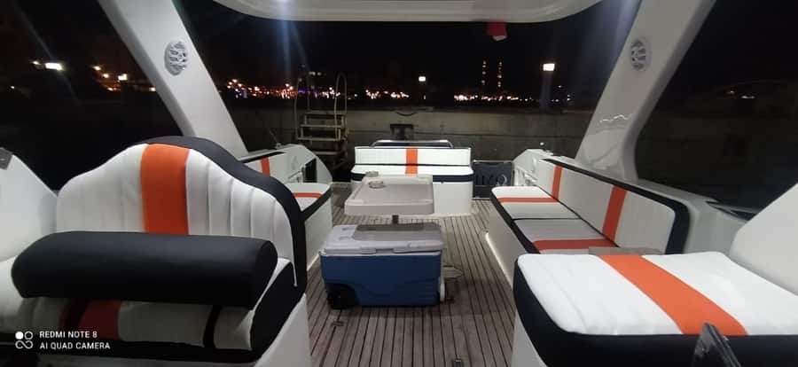 Hurghada: Private Dinner and Sunset Yacht Cruise - Seafood Dinner as the Sun Goes Down