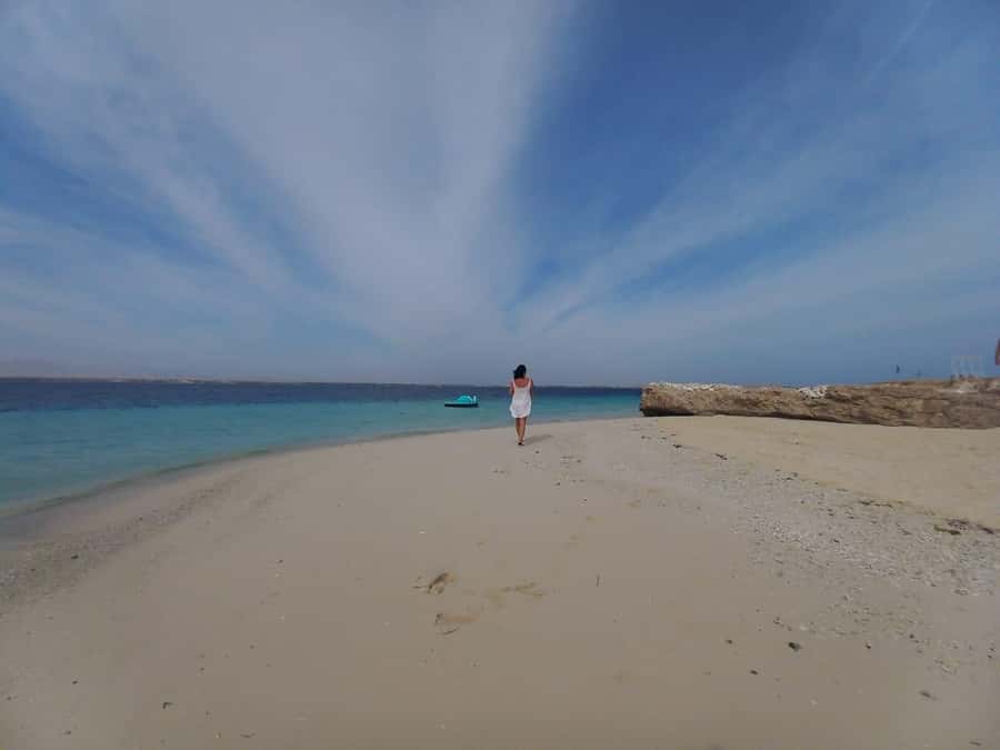 Hurghada: Yacht trip To Magawish island w Snorkeling & Lunch - What the $41 price really covers