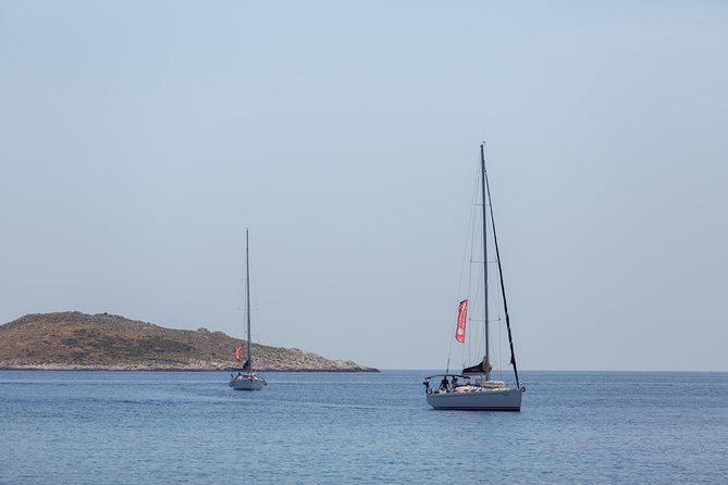 Hvar - Full Day Sail on a yacht - friendly skipper- small group - lunch optional - Mlini Beach for the final swim