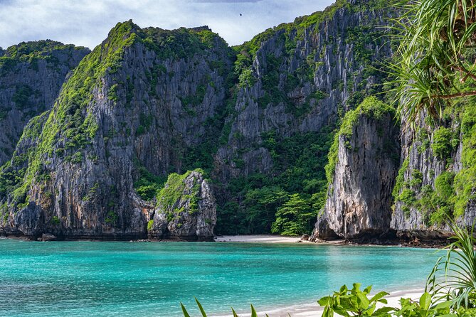 Hype Yacht : VIP Tour Phi Phi Island & Maya Bay from Phuket - Sunset sailing with a DJ