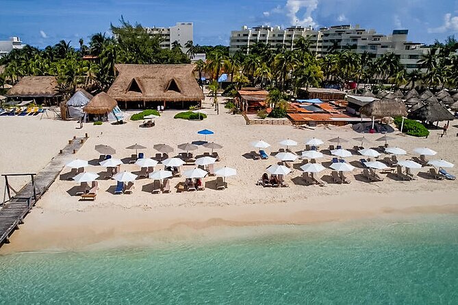 Isla Mujeres luxury catamaran with premium open bar and lunch - Free time in downtown Isla Mujeres