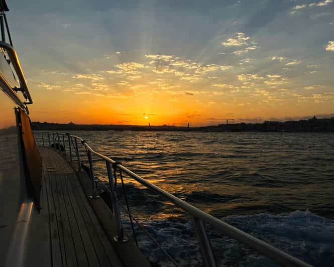Istanbul: Bosphorus and Golden Horn Sunset Yacht Cruise - Key details before you book
