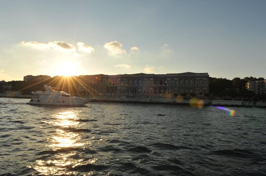 Istanbul: Bosphorus Cruise by Luxury Yacht - Rumeli Hisarı, the medieval fortress