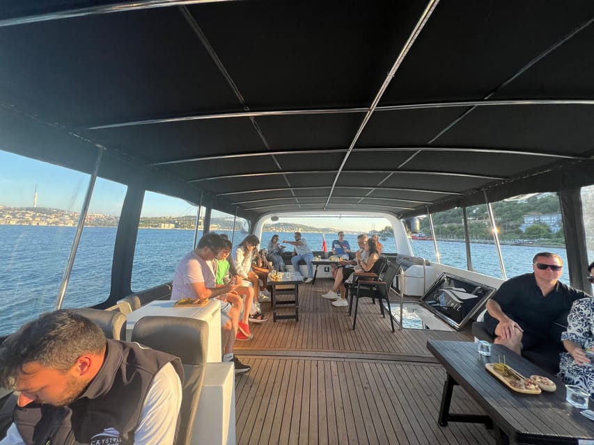 Istanbul: Bosphorus Cruise by Luxury Yacht - Setting out from Karaköy