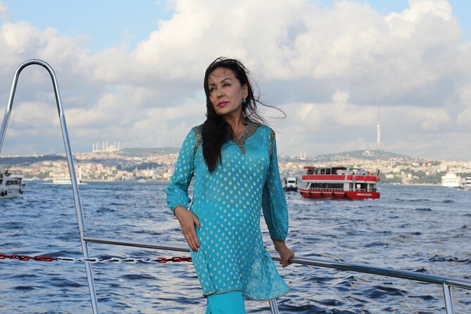 Istanbul Bosphorus Sunset Cruise on a Luxurious Yacht - Rumeli Fortress at the narrowest point