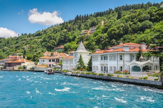 Istanbul Bosphorus Sunset Cruise on a Luxurious Yacht - Beylerbeyi Palace and the return toward the Golden Horn