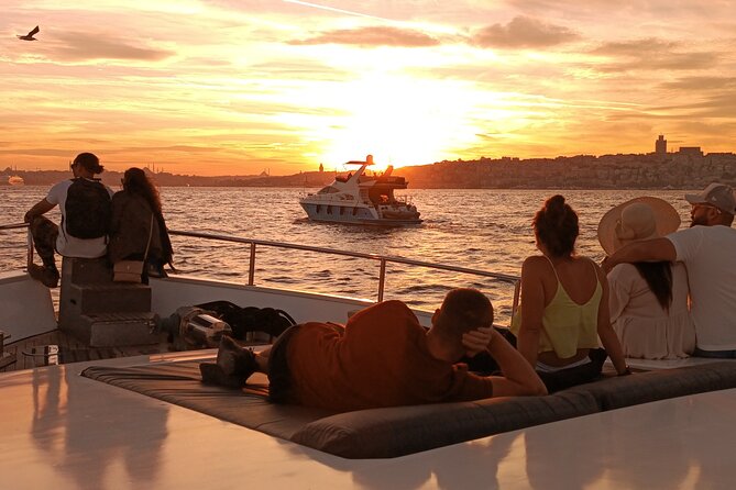 Istanbul Bosphorus Sunset Cruise on Luxury Yacht - Meeting at Kabataş Square