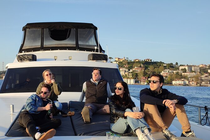 Istanbul Bosphorus Sunset Cruise on Luxury Yacht - The Asian shore: Anadolu Hisarı to Beylerbeyi