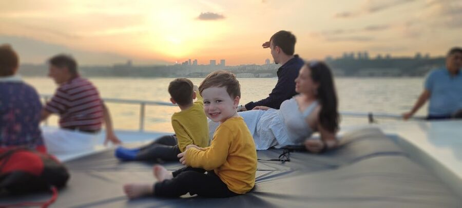 Istanbul: Bosphorus Sunset Cruise on Yacht with Live Guide - Dolmabahçe Palace and the first European-shore views
