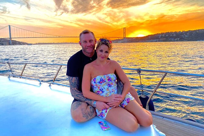 Istanbul Bosphorus Sunset Yacht Cruise With Live Guide And Snacks - Canapés, snacks, and what is actually included