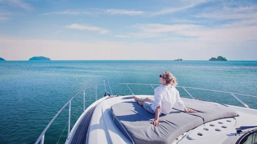 Istanbul: Bosphorus Yacht Cruise - Seeing Istanbul from its best angle