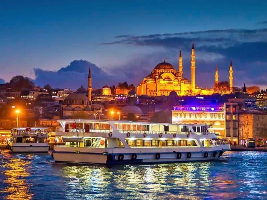 Istanbul: Bosphorus Yacht Cruise with Golden Horn View - Palaces, mosques, and two famous bridges