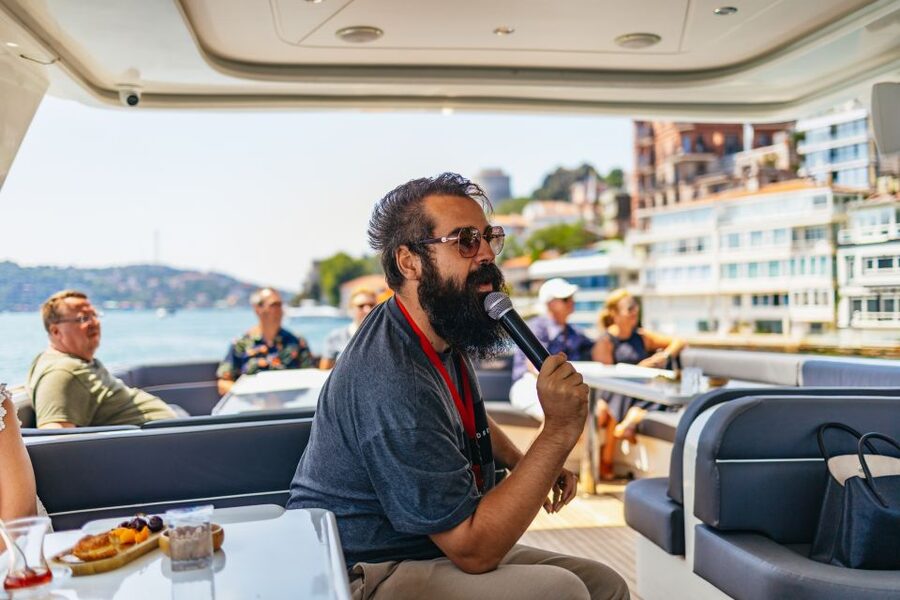 Istanbul: Bosphorus Yacht Cruise with Stopover on Asian Side - Snacks, tea, and the pace on board