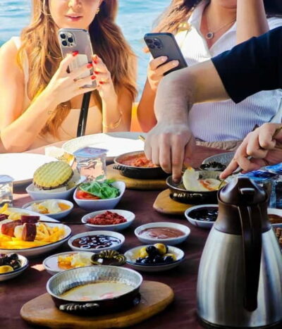 Istanbul: Morning Bosphorus Yacht Cruise w/Turkish Breakfast