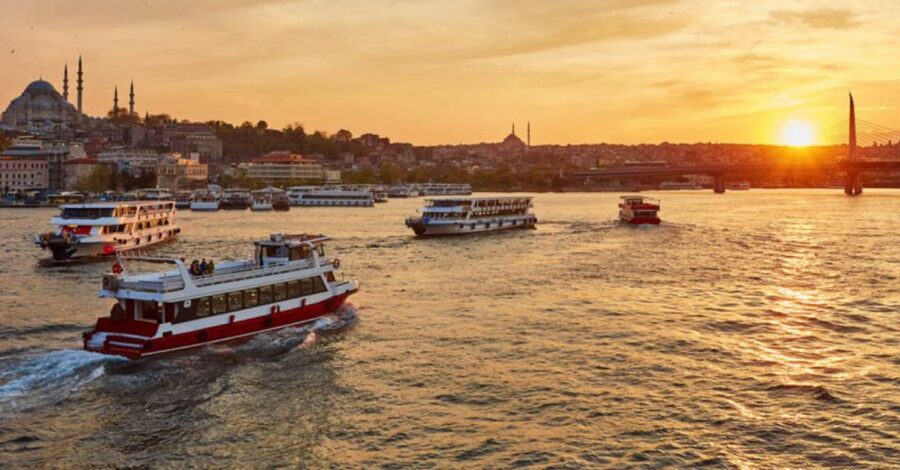 Istanbul: Private Bosphorus Cruise By Luxury Yacht - The Maiden’s Tower and the return toward the old city