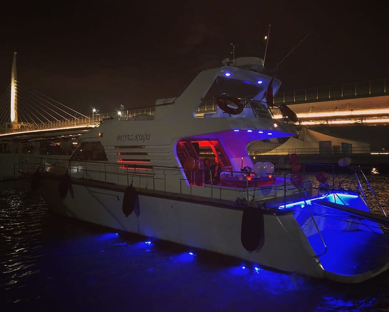 Istanbul: Private Bosphorus Strait Sightseeing Yacht Cruise - Practical booking advice