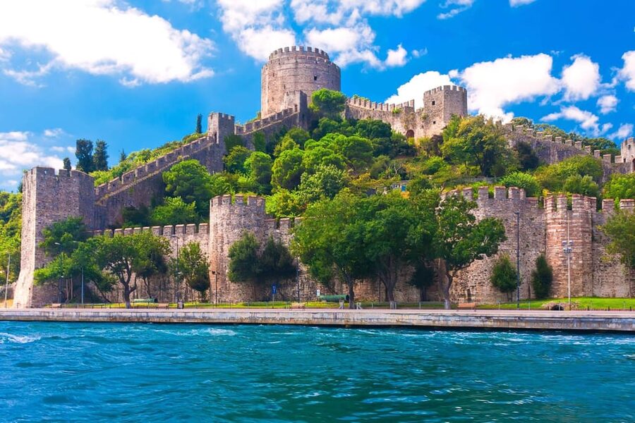 Istanbul: Private Bosphorus Strait Sightseeing Yacht Cruise - Is $183 per person good value?