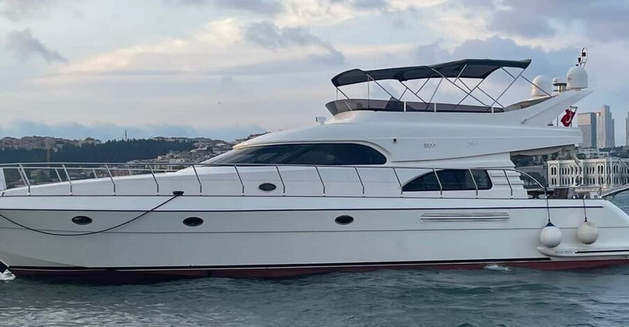 İstanbul: Private Bosphorus Tour On Luxury Yacht Pre#2 - Who will get the most from this cruise?