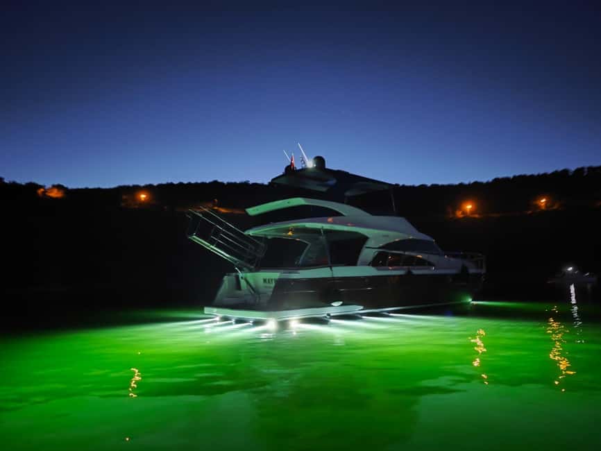 Istanbul: Private Bosphorus Yacht with Tour Guide and Snacks - Why the Bosphorus is Istanbuls best sightseeing route