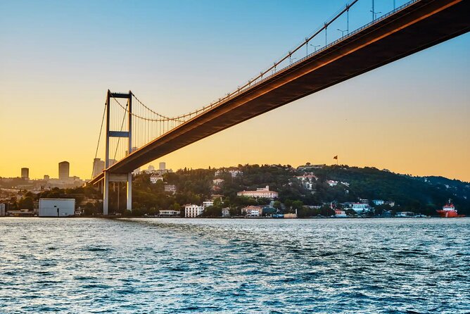 Istanbul Private Luxury Yacht on Bosphorus - Starting in Eminönü near the Golden Horn