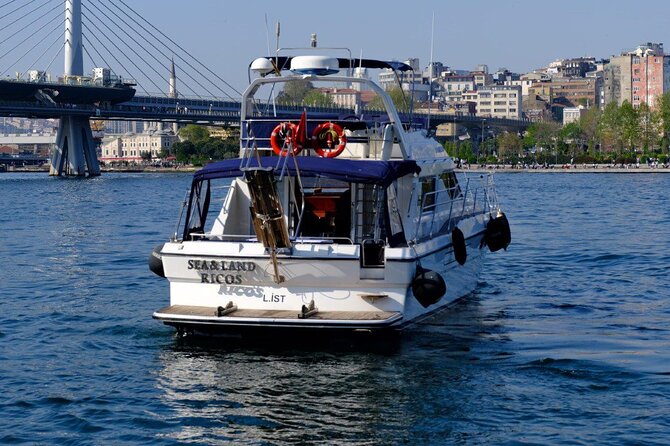 Istanbul Private Luxury Yacht on Bosphorus - Thirty minutes beside the Asian shore