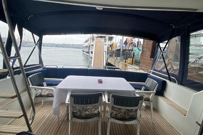 Istanbul Private Luxury Yacht on Bosphorus - What is included onboard