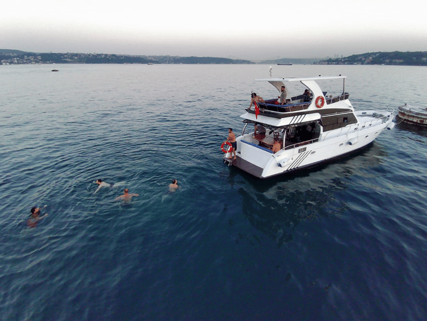 Istanbul: Private Yacht Organization on Bosphorus (14 Meter) - A small yacht with a big view of Istanbul