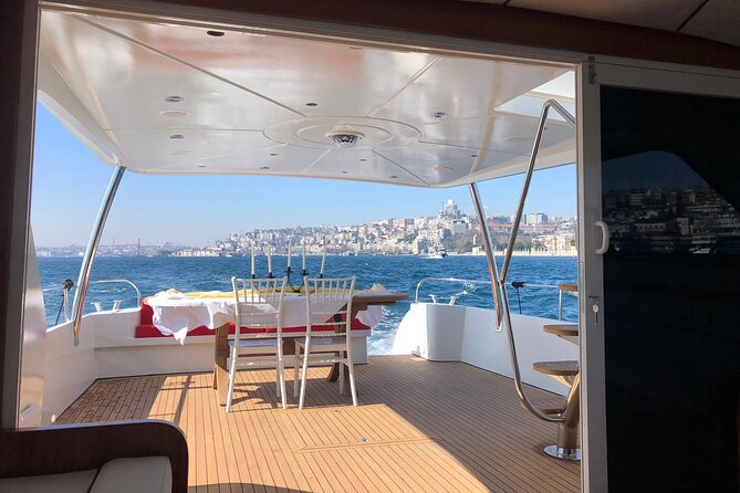 Istanbul Private Yacht Tour - 2 Hours - Sunset timing and the problem of changing light