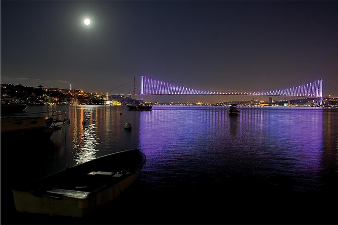 Istanbul Private Yacht Tour on the Bosphorus – 2-Hour Charter - Booking details that deserve attention
