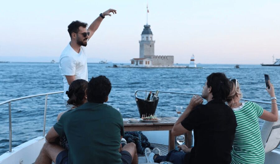 Istanbul: Small Group Yacht Tour with Unlimited Wine - Comfort, weather, and who should skip it