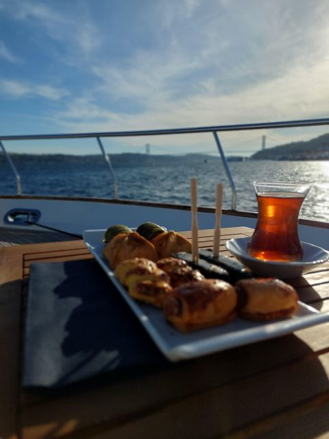 Istanbul: Sunset Yacht Cruise on the Bosphorus with Transfer - Boarding a 25-meter yacht