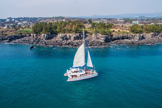 Jeju Luxury Private Tour Including UNESCO Yacht Cruise - A private Jeju day with one shared yacht ride