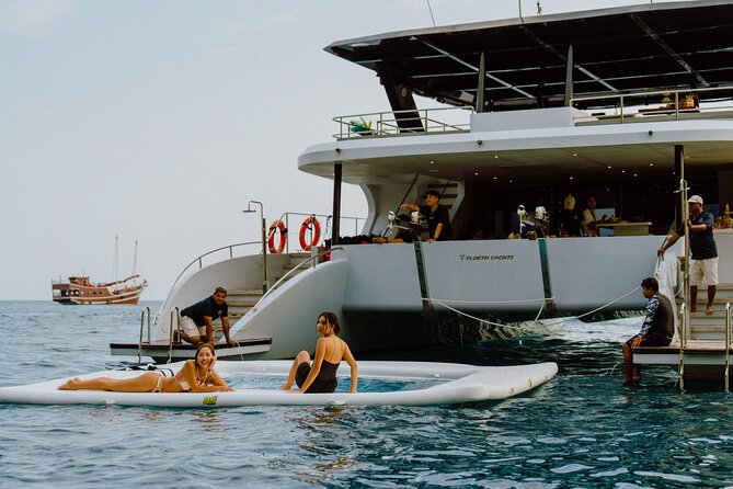 Krabi: 4 Island Luxury Yacht with Snorkelling & Clear Kayaking - Chicken Island and its famous profile