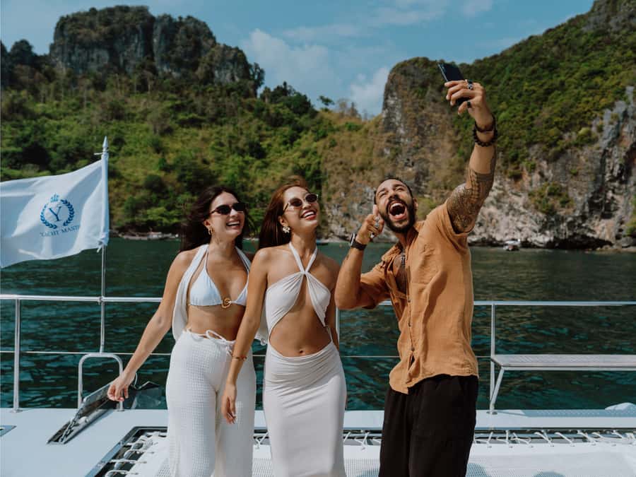Krabi: 4 Island Premium Yacht with Snorkeling & Clear Kayak - Choosing the sunset package
