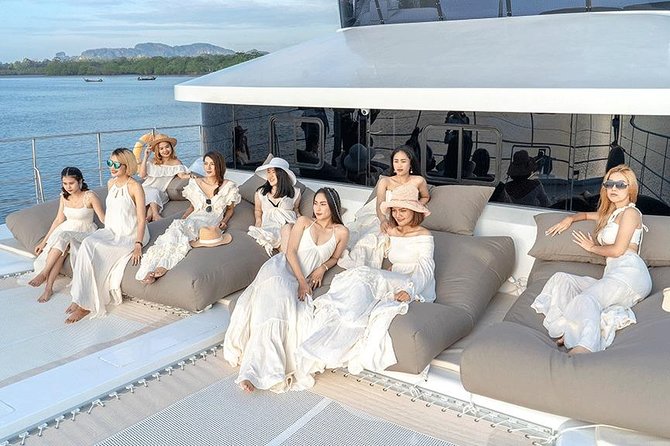 Krabi Hong Islands Sunset Party Catamaran Cruise - Hong Island and the two-hour main stop