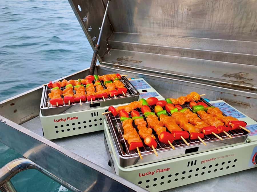Krabi: Luxury Boat 7 Island Sunset With BBQ & Plankton Tour - Poda and Tang Ming as the evening setting