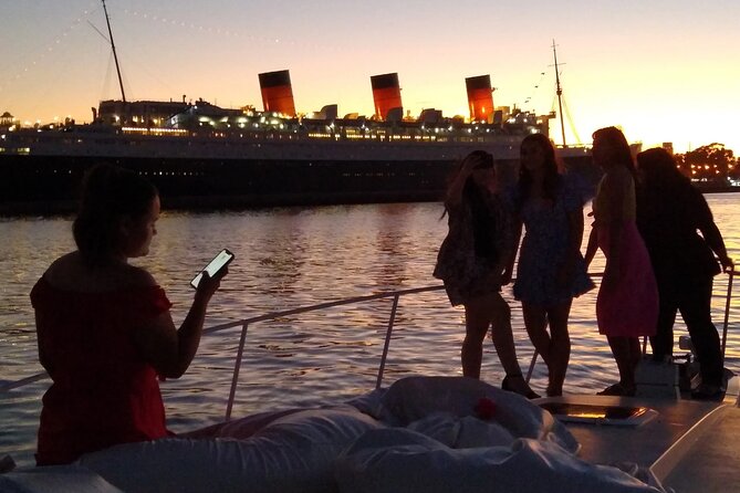 LA: Birthday Special Private Yacht (1 ticket covers 1-6 people) - The lighthouse on the hill
